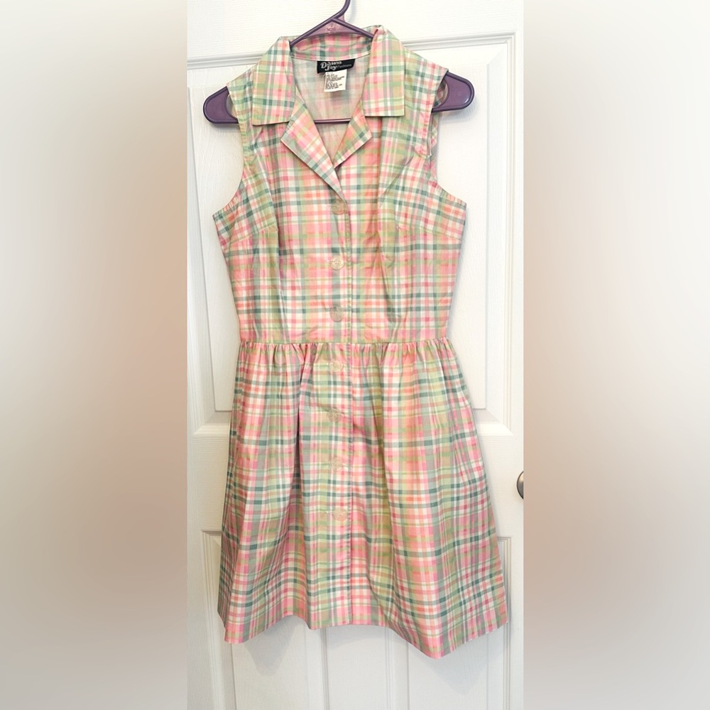 Vintage-Inspired Pink & Green Plaid Sleeveless Dress